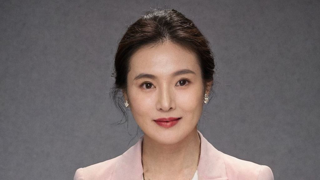 揭秘娱乐圈的福尔摩斯，明星背后隐藏的商战与内容体验之旅
